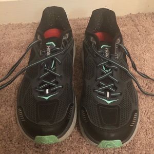Hoka Challenger ATR 3